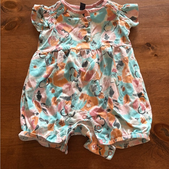 Other - 🩷 6 for $20 🩷 Cute Floral Baby Outfit